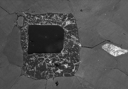 约书亚树中发现的陨石横切抛光蚀刻背散射扫描电子显微镜