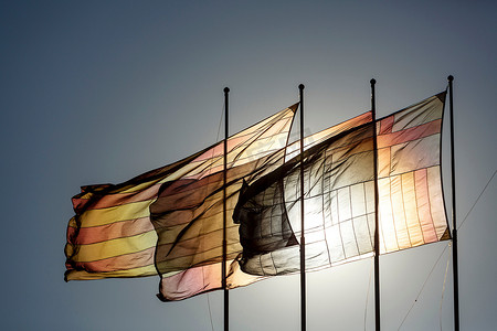 加泰罗尼亚西班牙和巴塞罗那官方旗帜