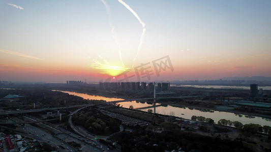 航拍南京扬子江夹江大桥落日