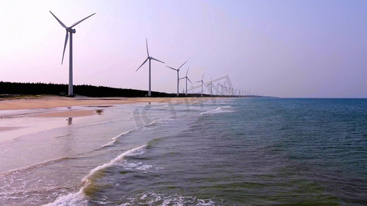 港风绿色摄影照片_文昌市木兰湾风车和海岸风力发电