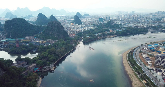 水墨山水摄影照片_高清航拍漓江木龙湖段旅游城市风光