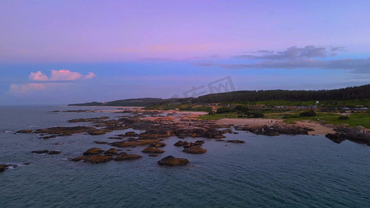 海南宣传摄影照片_海南文昌木兰湾旅游公路风光城市交通天空海边大海