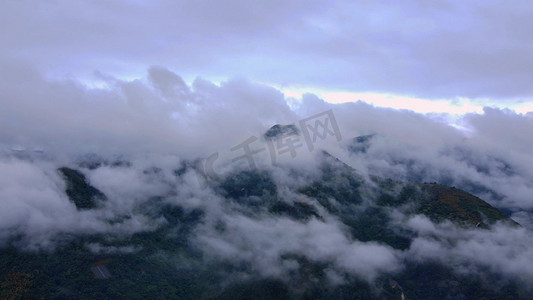 乡村傍晚风景摄影照片_1080航拍美丽自然风景乡村田园风光云层