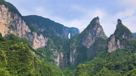 薄山湖风景区摄影照片_湖南天门山风景航拍祖国山河大山大好河山