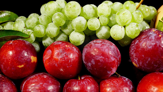 水果合集摆拍红李子梨子葡萄水蜜桃餐饮广告素材