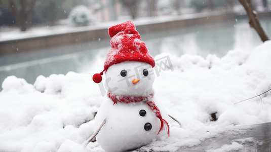 冬季圣诞节雪地中的小雪人