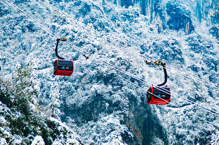 雾凇雪景摄影照片_冰雪张家界天门山索道天门山