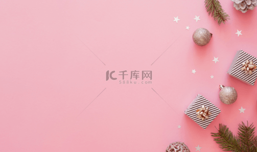 纯色纯色简约背景图片_粉色简约圣诞节圣诞元素纯色背景