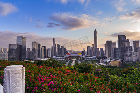 深圳市民中心地标建筑城市风莲花山公园城市风景