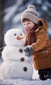 冬天小孩雪地里堆雪人摄影图8