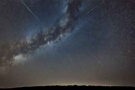 夜晚浩瀚的蓝色星空摄影图299
