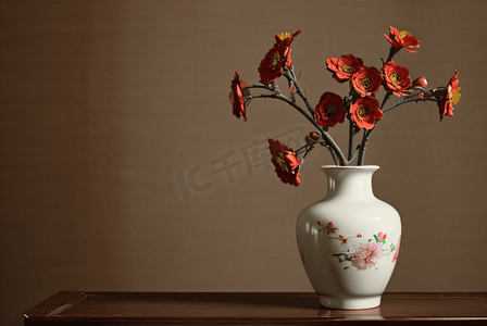 复古中国风陶瓷花瓶插花摄影图6
