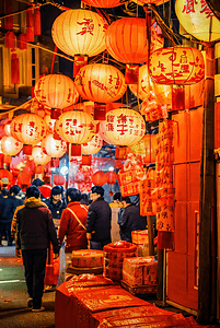 春节街道挂着红灯笼夜景摄影图6