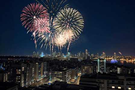 新年城市放烟花摄影图4