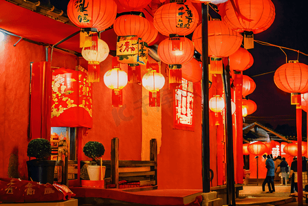春节街道上挂着红灯笼摄影照片8