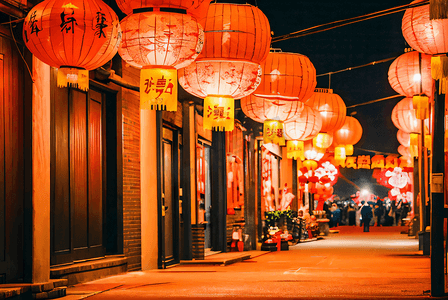 春节街道上挂着红灯笼摄影图片5