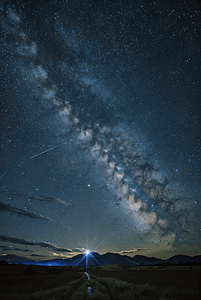 夜晚广袤无垠的星空图4高清摄影图
