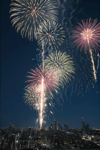 烟花夜景摄影照片_新年春节夜晚城市夜景烟花104摄影图