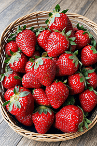 一篮子草莓高清摄影图片6