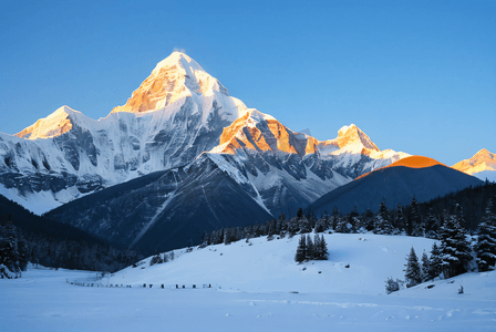 日照雪山摄影照片_冬季日照金山高清摄影配图2