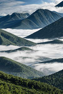 绿色大山云雾摄影图片1