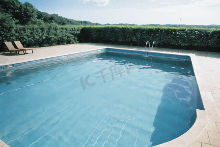 夏季清凉蓝色游泳池摄影图7