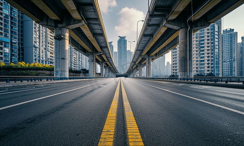 上海高架的路中交通运输