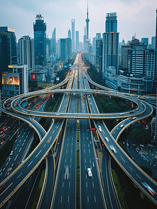 上海高架的路中交通运输