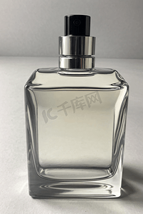 透明玻璃香水瓶子摄影照片5