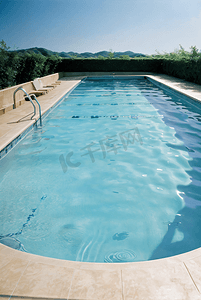 夏季蓝色清凉泳池摄影照片0