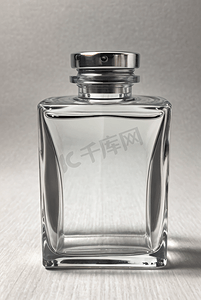 透明玻璃香水瓶子摄影图5