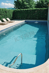 夏日蓝色清凉泳池摄影图片2
