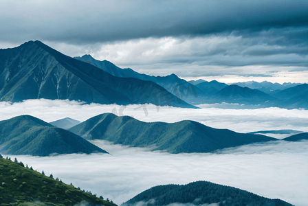 高山山脉云雾缭绕摄影图2