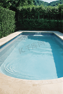 夏日蓝色清凉泳池摄影图9