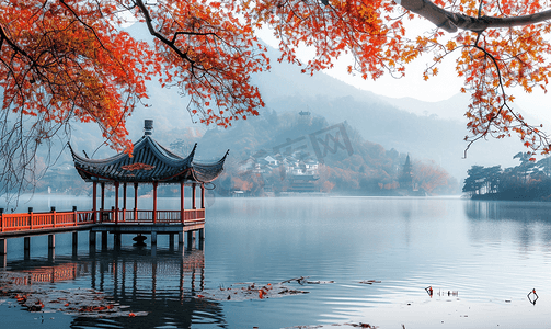 远山翠竹红日摄影照片_中国的西湖风景