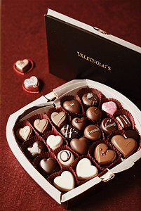巧克力情人节礼盒摄影配图2