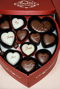 巧克力情人节礼盒摄影图片7