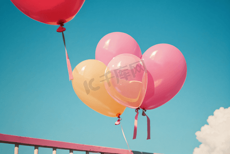天空中的粉色气球摄像图7摄影配图