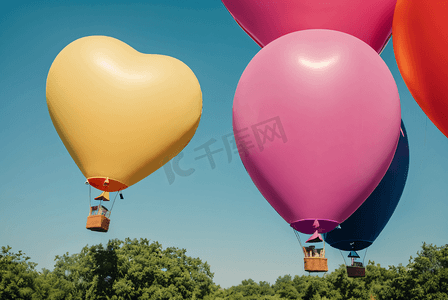 终生告白摄影照片_天空中飘荡的彩色气球摄影图7