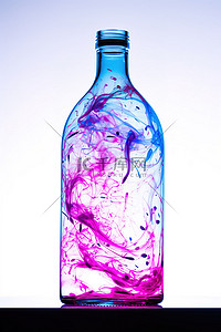 一个蓝色的瓶子