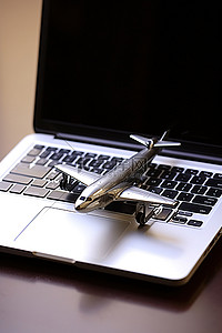 笔记本电脑和飞机
