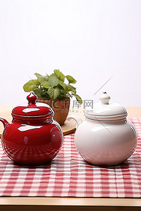 陶瓷容器背景图片_2 色陶瓷肉桂苹果黄油罐套装