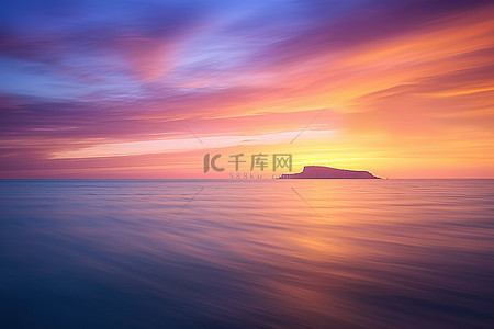 抽象日出背景背景图片_大洋尽头的抽象日出