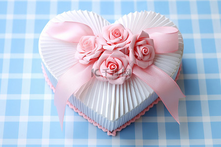 玫瑰纸心形蛋糕