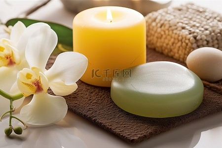 产后康复背景图片_桌子上的肥皂和鲜花
