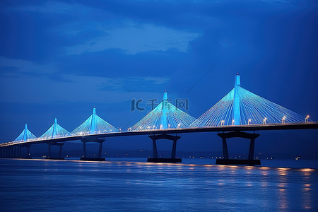 韩国蓝色背景图片_不列颠哥伦比亚省大桥 俄克拉荷马州
