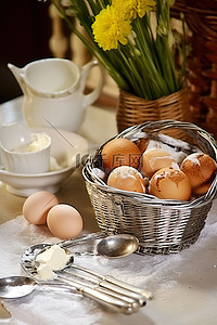 鸡蛋篮子背景图片_桌上放着一个装有松饼鸡蛋和平底锅的篮子