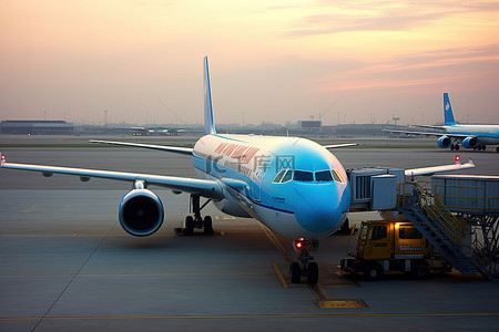 3架大韩航空喷气式飞机停在机场