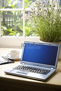 桌上办公用品背景图片_木桌上的笔记本电脑和办公用品