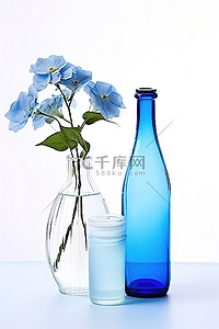 花瓶绣球花背景图片_瓶子里装满了一杯水